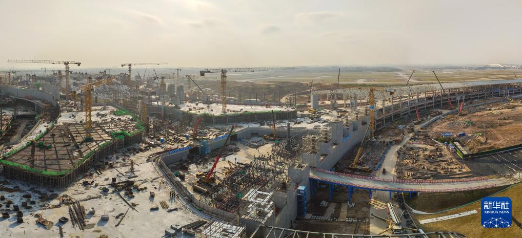 Guangzhou Baiyun Airport International Cargo Terminal expansion with aircraft cargo operations