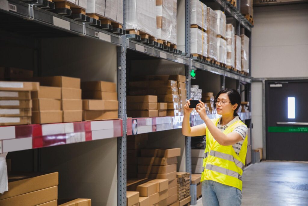 Quality inspection and product photography service at Guangzhou warehouse before export