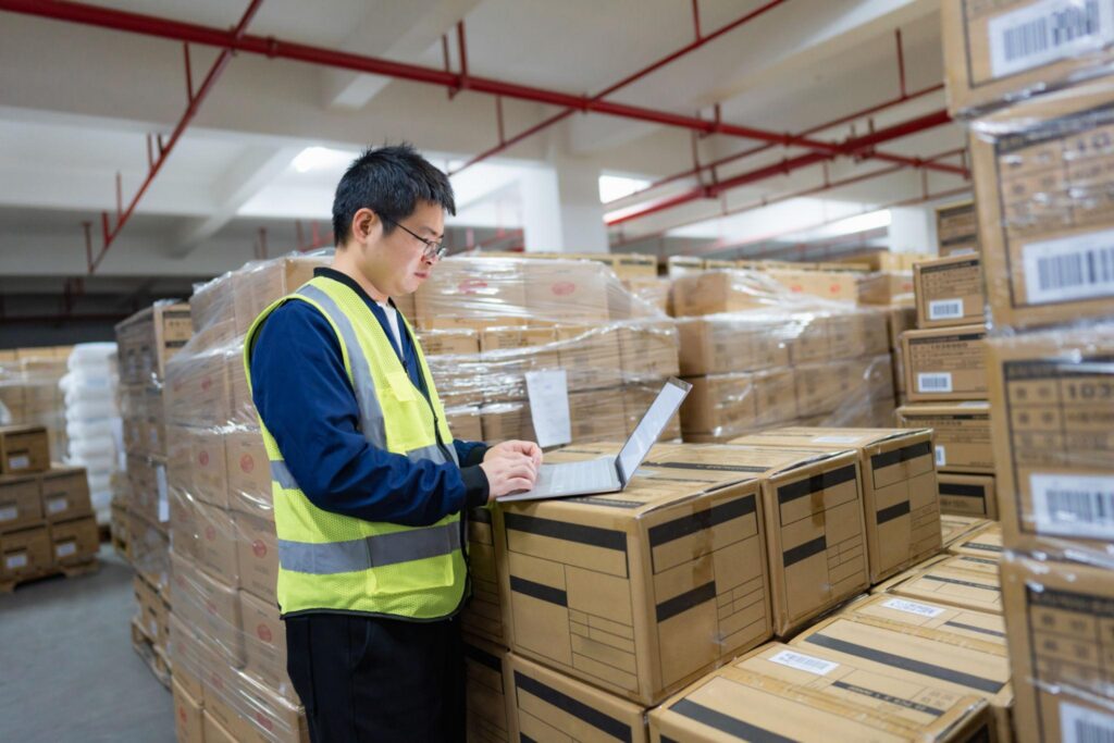 China freight forwarder managing international logistics and cargo shipments